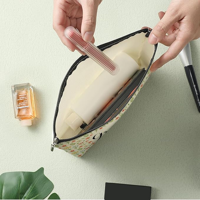 Grammy's Travel Bag Mothers Day Makeup Bag Grandma Gifts Grandma Birthday Gifts Funny Coloful Floral Cosmetic Bag for Women Nana Gigi Mimi Nanny Granny Mom Chirstmas Appreciation Retirement Gifts