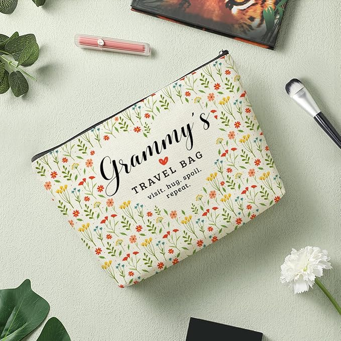 Grammy's Travel Bag Mothers Day Makeup Bag Grandma Gifts Grandma Birthday Gifts Funny Coloful Floral Cosmetic Bag for Women Nana Gigi Mimi Nanny Granny Mom Chirstmas Appreciation Retirement Gifts