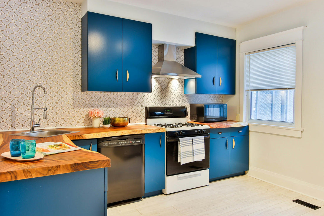Neutral Color Palettes vs. Bold Accents: What Works Best in U.S. Homes?